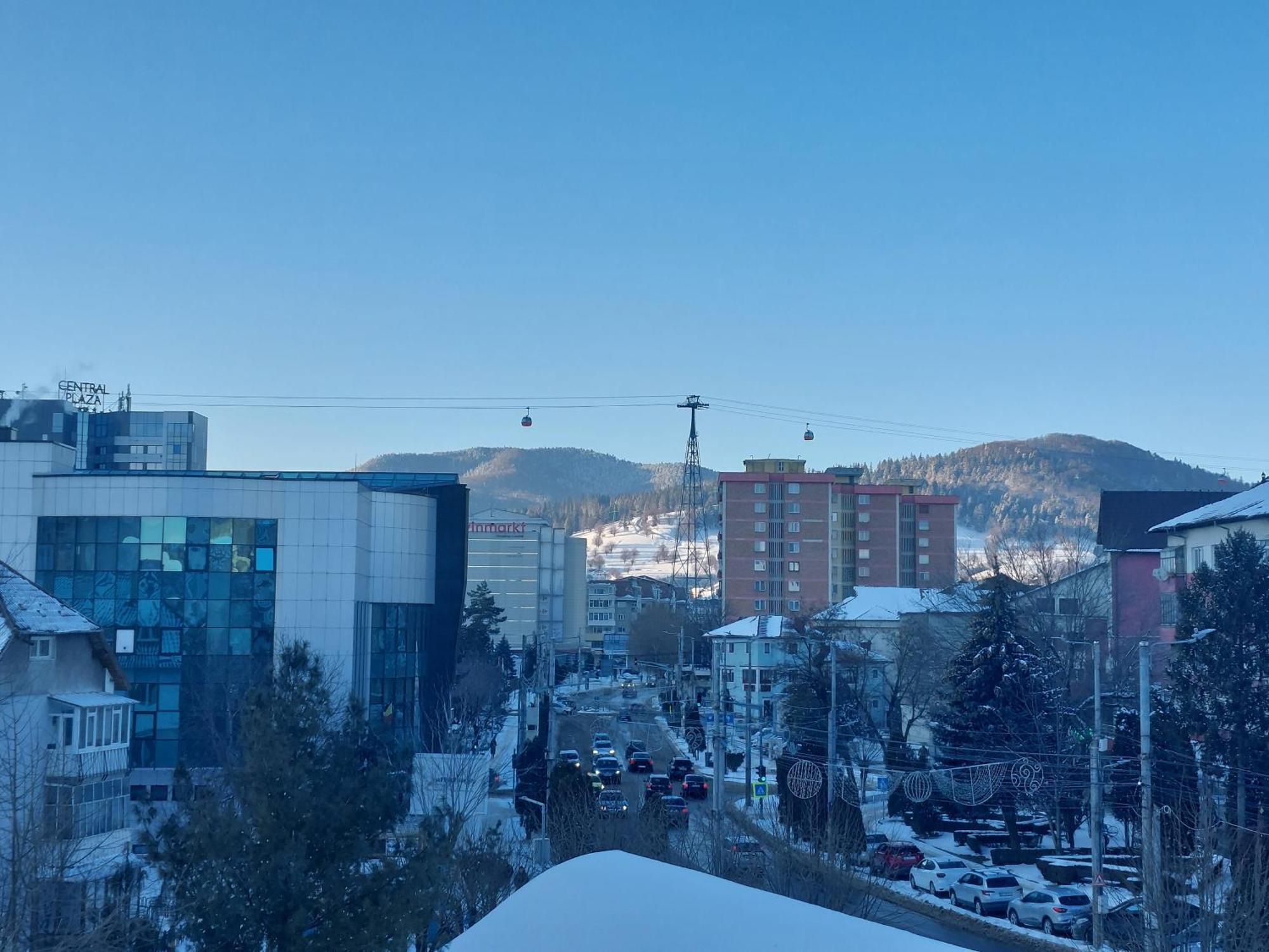 Rg Garsoniera Central Piatra Neamţ Esterno foto