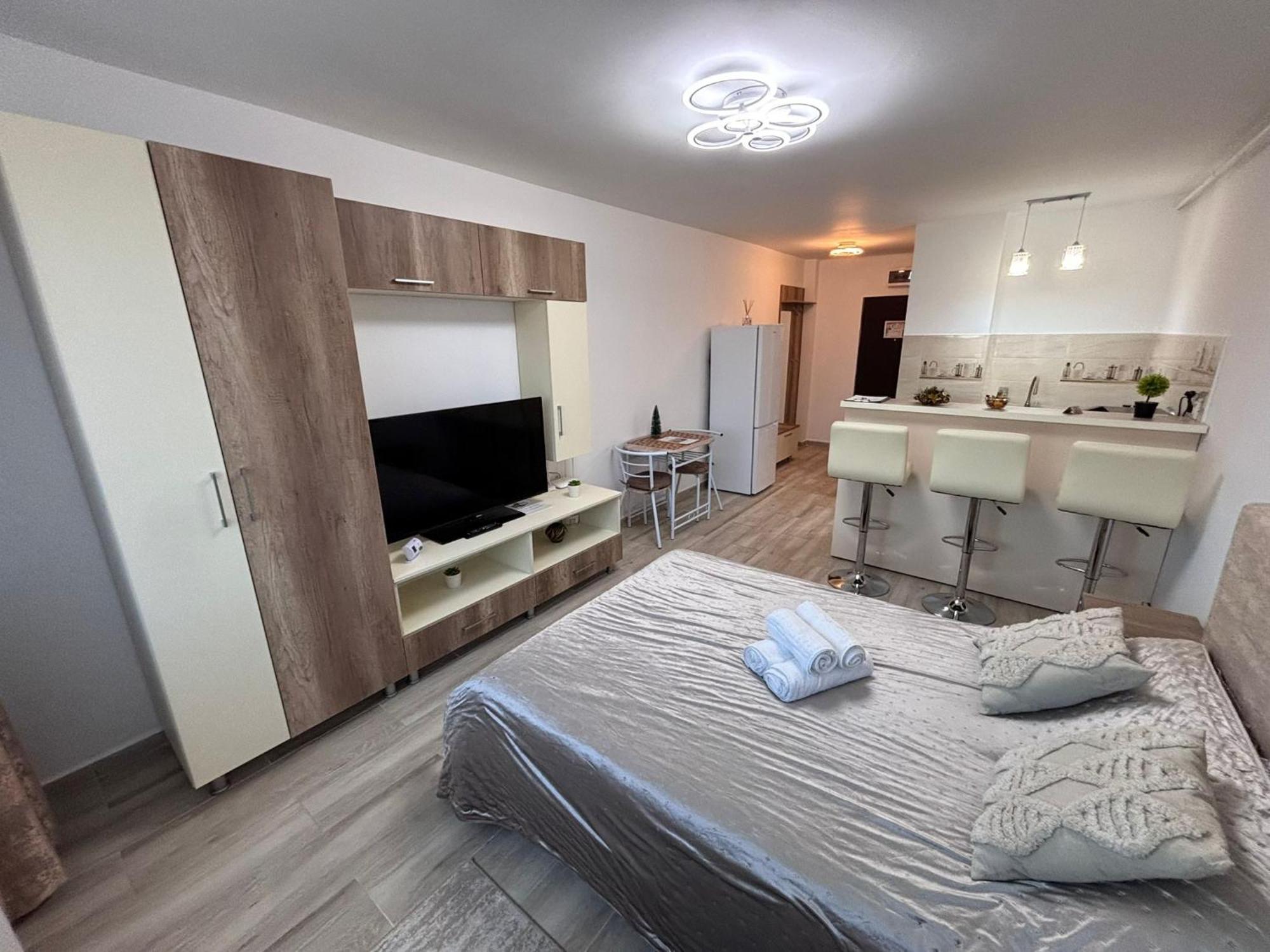 Rg Garsoniera Central Piatra Neamţ Esterno foto